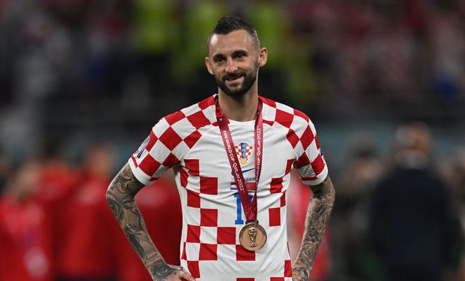 图片报：拜仁目前关注南美市场，考察了前锋拉扬和左后卫索萨（图片报：拜仁将目光投向南美，已考察前锋拉扬与左后卫索萨）