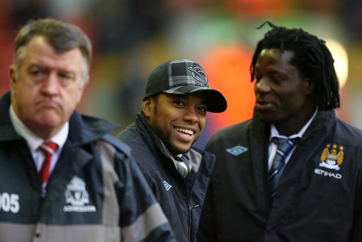 萨拉赫态度转变，支持继续效力，愿承担替补角色，助力斯洛特培养新星，有望参加国家队比赛。（萨拉赫态度转暖，愿留队承担替补，助斯洛特提携新秀，并有望出战国家队比赛）